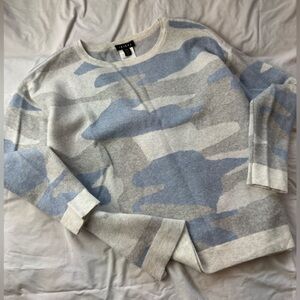 Tribal Blue Camouflage Crewneck Long Sleeve Sweater Top Shift Women’s Size Small